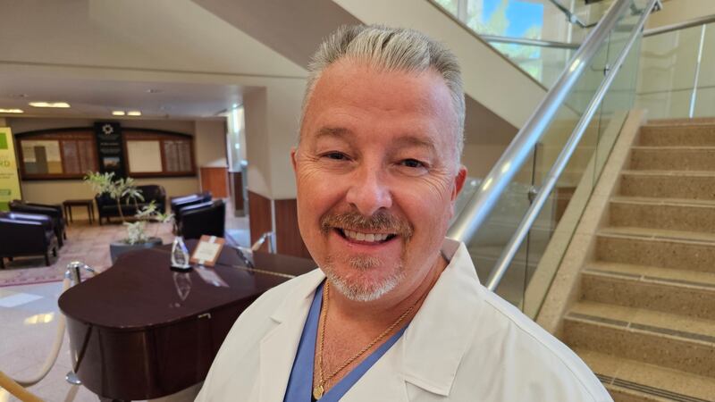 Dr. Mark Johnson